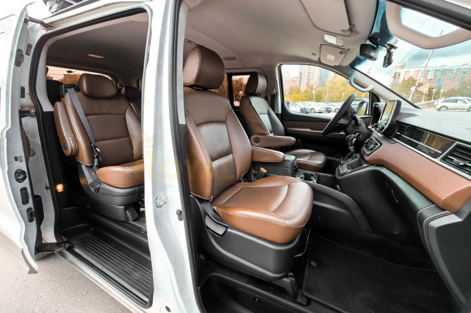 Hyundai Starex Urban (8 мест) - фото 1