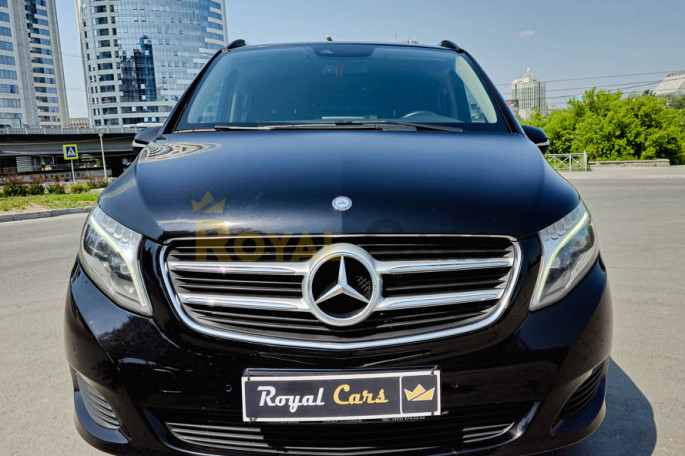 Mercedes-Benz V-class (6 мест) - фото 1