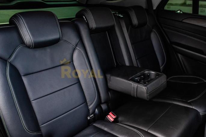 Mercedes-Benz ML-300 AMG Black - фото 1