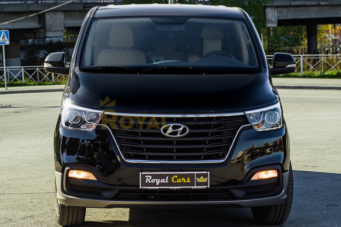 Hyundai H-1 Black Business (7 мест) - фото 1