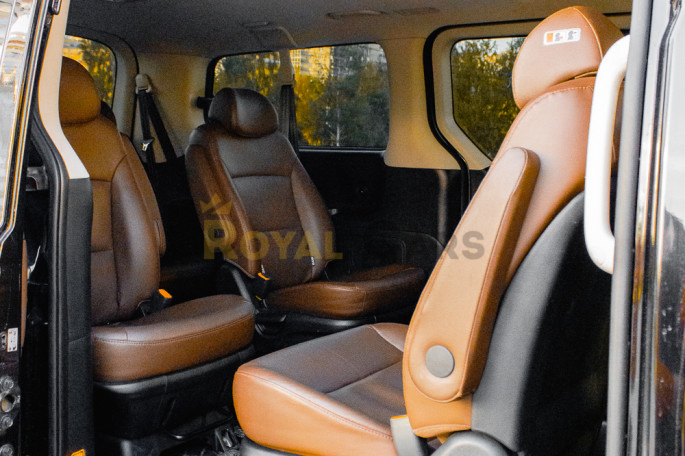 Hyundai Starex Urban (8 мест) - фото 1