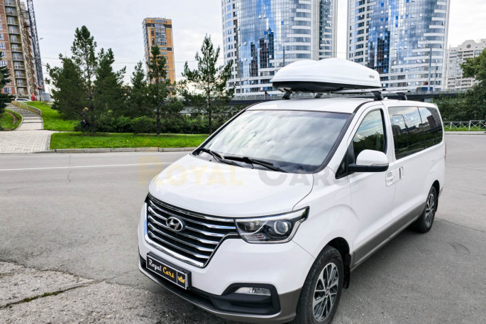 Hyundai Starex Urban (8 мест) - фото 1