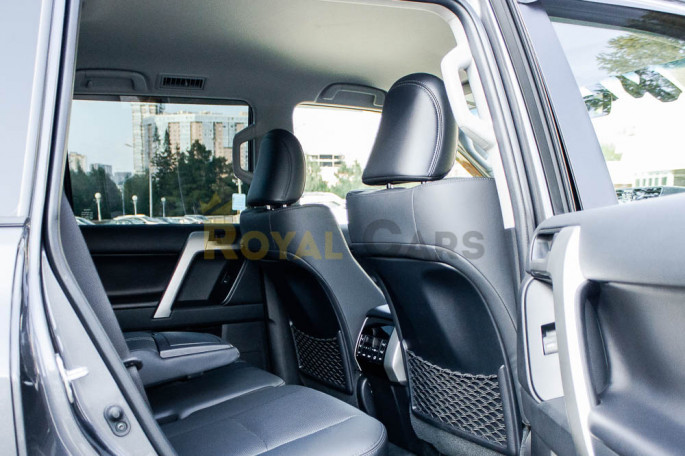 Toyota Land Cruiser Prado - фото 1