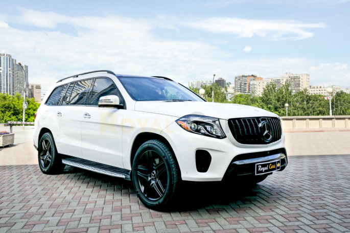 Mercedes-Benz GLS 450 - фото 1
