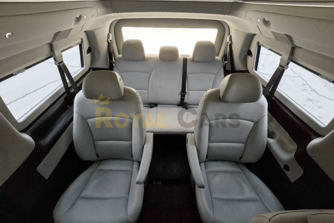 Hyundai Starex Urban (8 мест) - фото 1