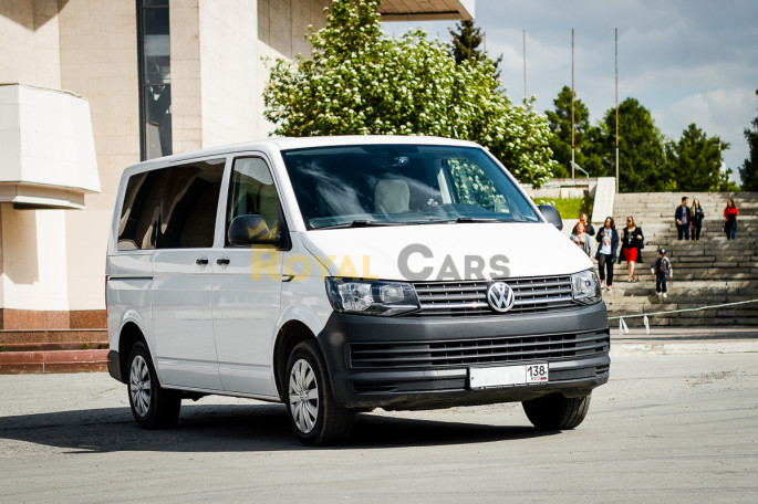 Volkswagen Caravelle (7 мест) - фото 1