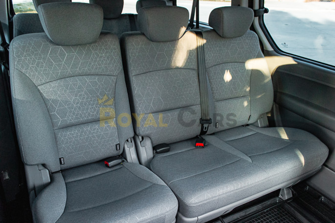 Hyundai H-1 Comfort+ (7 мест) - фото 1