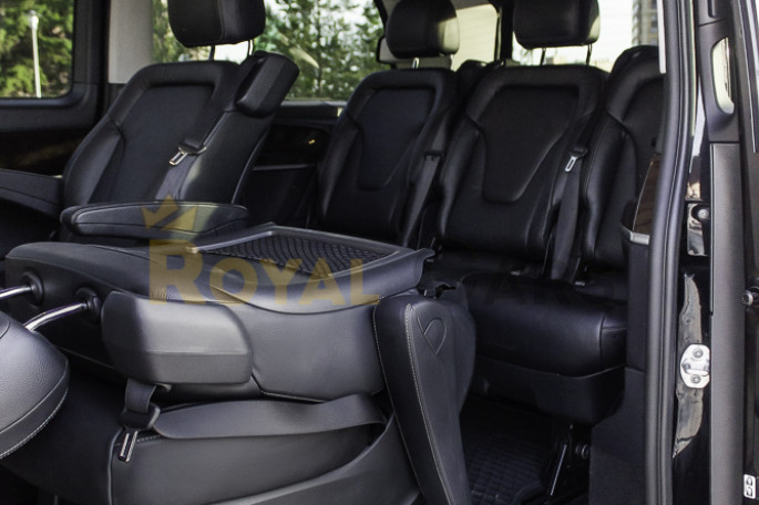 Mercedes-Benz V-class (6 мест) - фото 1