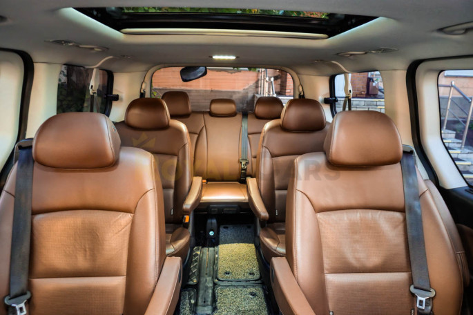 Hyundai Starex Urban (8 мест) - фото 1