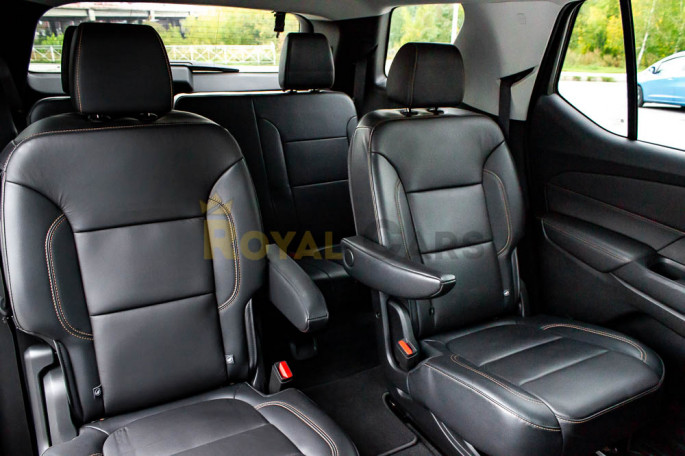 Chevrolet Traverse - фото 1