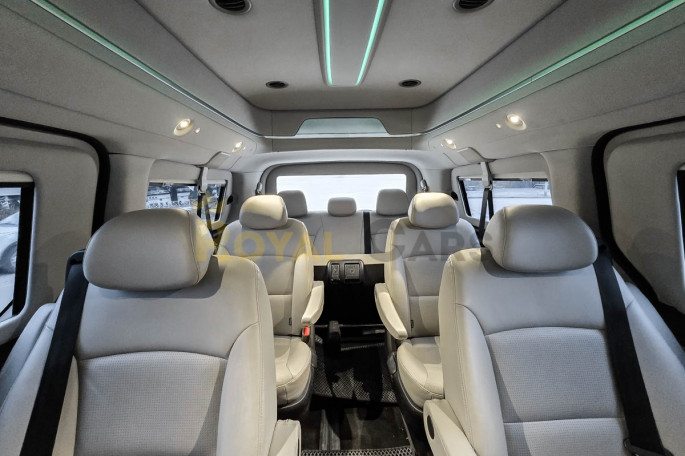 Hyundai Starex Urban (8 мест) - фото 1