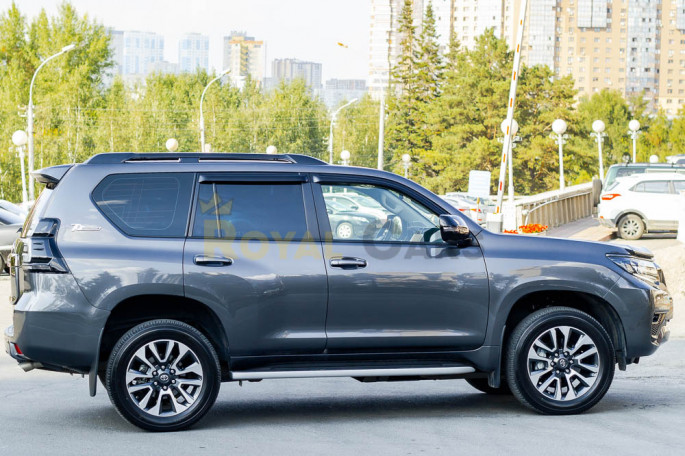 Toyota Land Cruiser Prado - фото 1