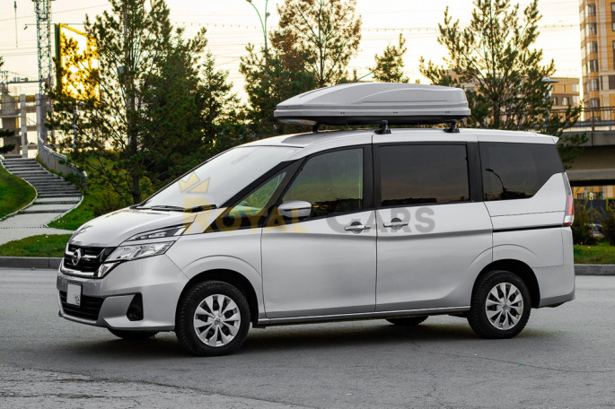 Nissan Serena C27 (6 мест) - фото 1