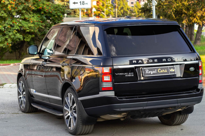 Land Rover Vogue - фото 1