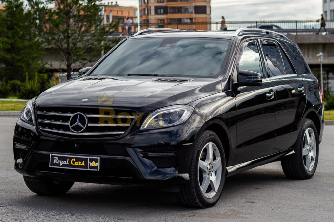 Mercedes-Benz ML-300 AMG Black - фото 1