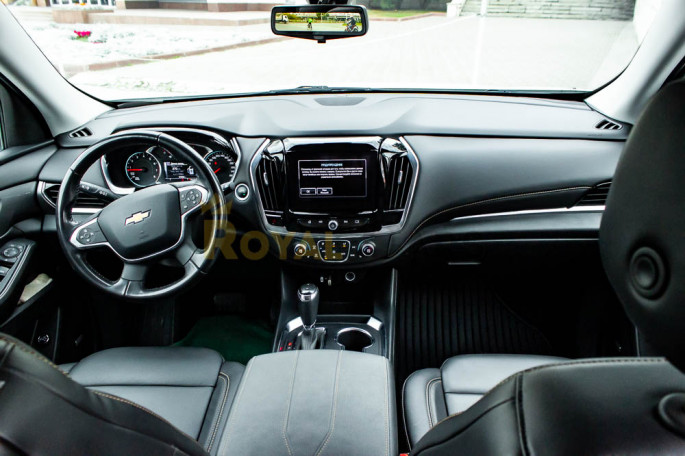 Chevrolet Traverse - фото 1