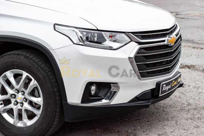 Chevrolet Traverse - фото 1