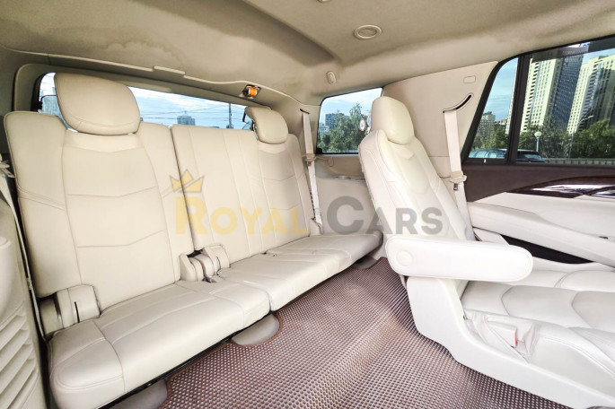 Cadillac Escalade - фото 1
