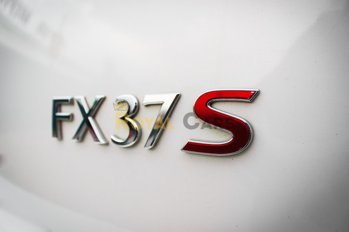 Infiniti fx37s - фото 1