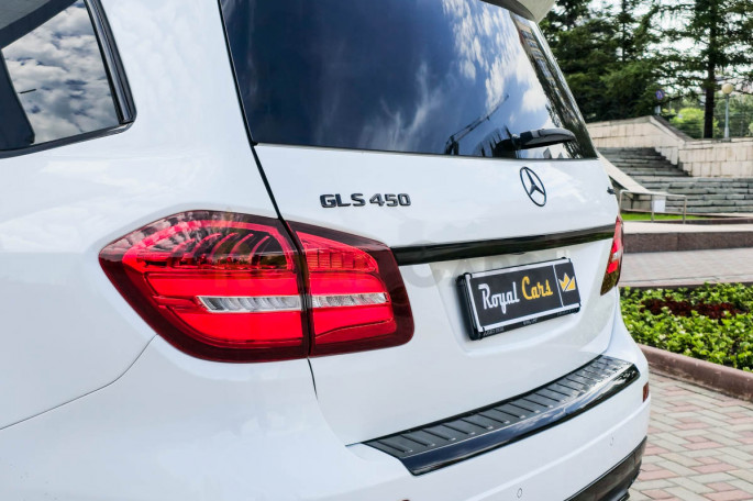 Mercedes-Benz GLS 450 - фото 1