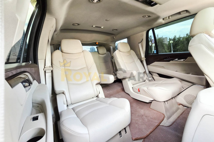 Cadillac Escalade - фото 1