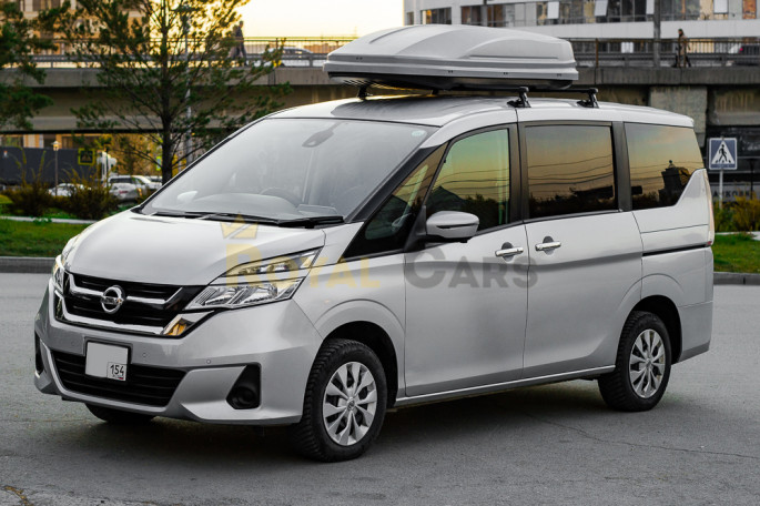 Nissan Serena C27 (6 мест) - фото 1