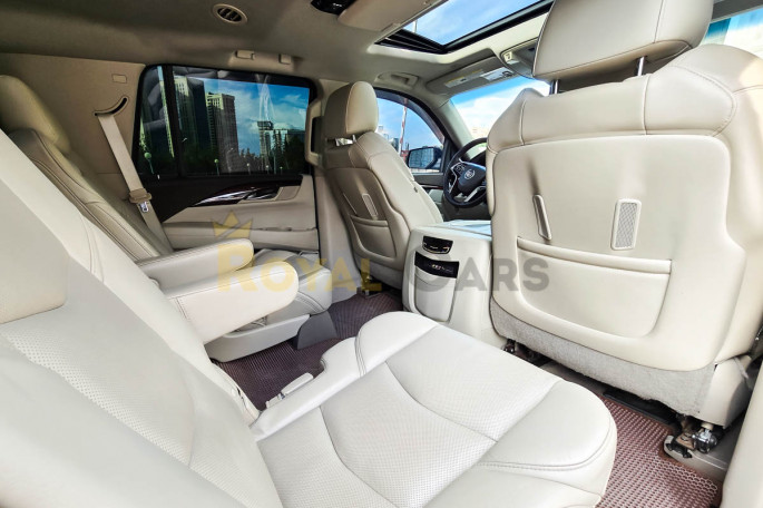 Cadillac Escalade - фото 1