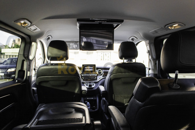 Mercedes-Benz V-class (6 мест) - фото 1
