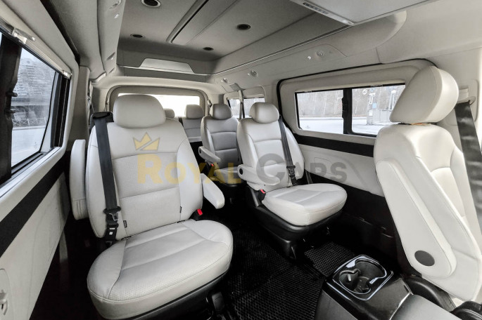 Hyundai Starex Urban (8 мест) - фото 1