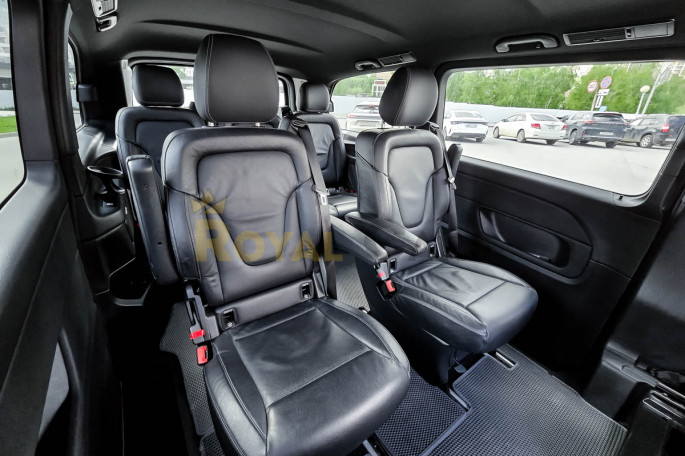 Mercedes-Benz V-class (6 мест) - фото 1