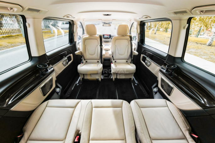 Mercedes-Benz V-class (6 мест) - фото 1