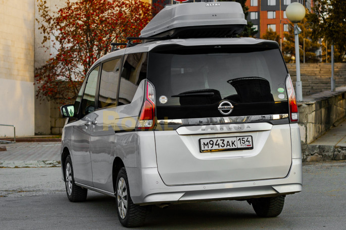 Nissan Serena C27 (6 мест) - фото 1