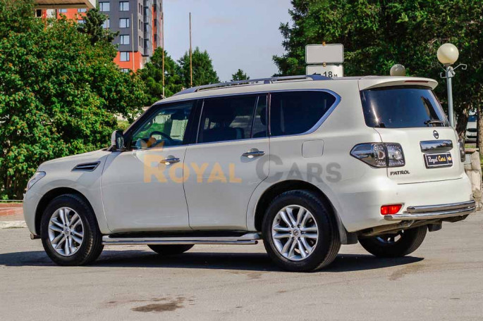 Nissan Patrol - фото 1