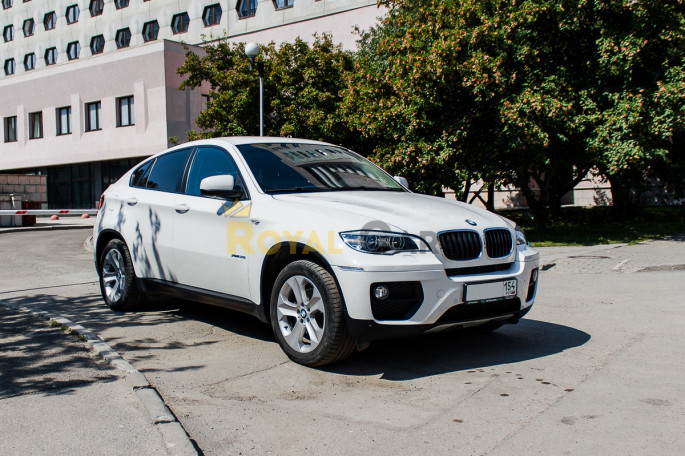BMW X6 - фото 1