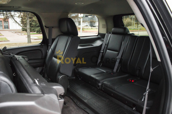 Chevrolet Tahoe - фото 1
