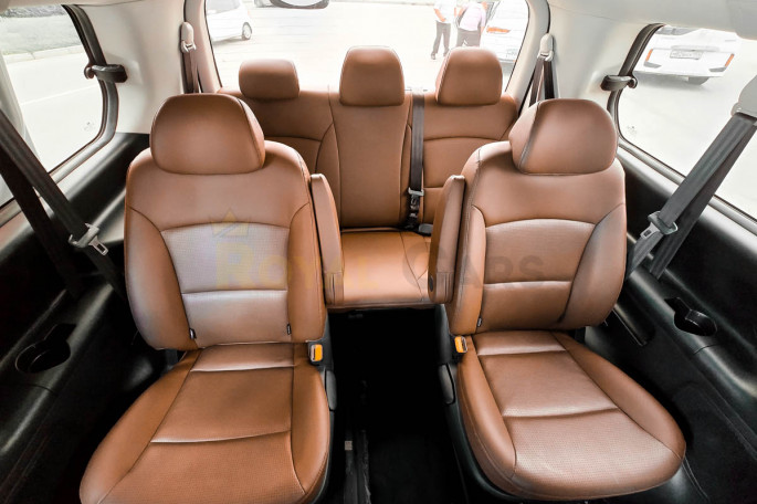 Hyundai Starex Urban (8 мест) - фото 1