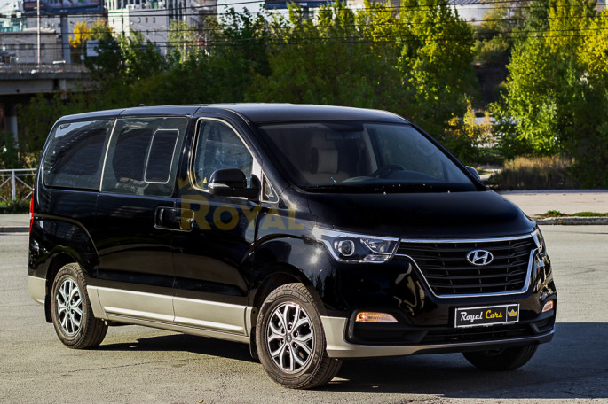 Hyundai H-1 Black Business (7 мест) - фото 1