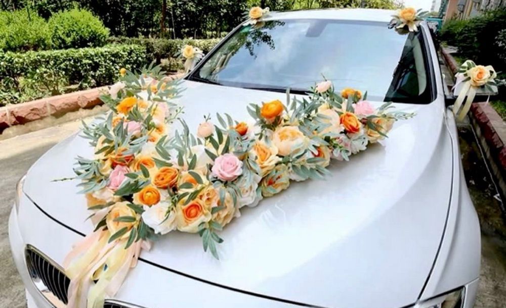 украшение автомобиля на свадьбу